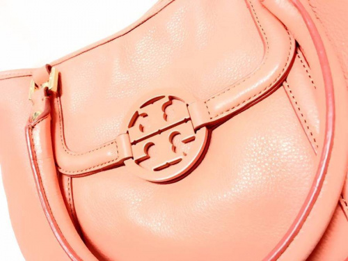 リサイクルショップの古着