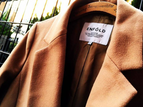 ウールコートのENFOLD