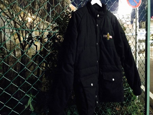 トップスのジャケット