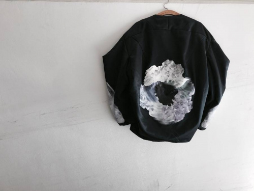 ジャケットのHIRO