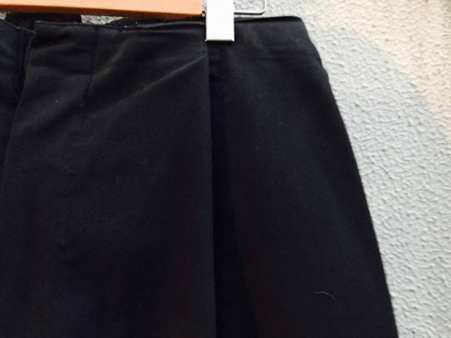 センタープレスパンツのthe sakaki