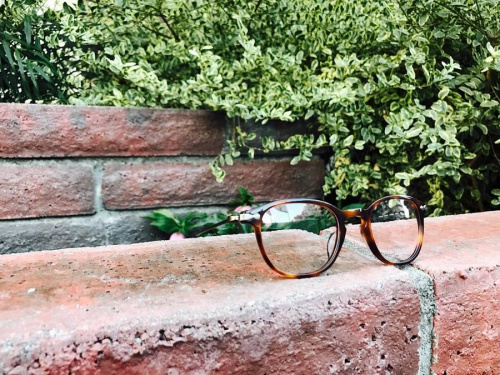 オリバーピープルズの眼鏡