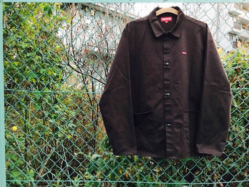 トップスのジャケット