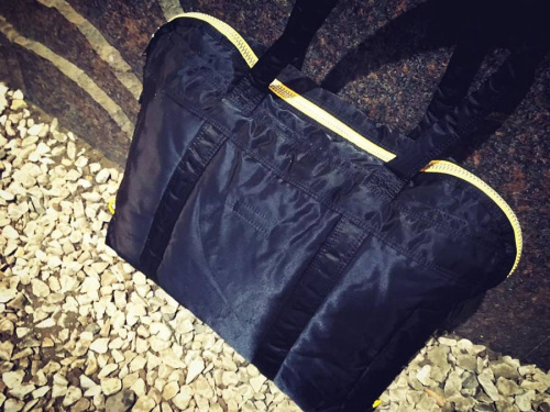 ビジネスバッグのバッグ