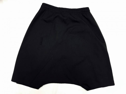 ボトムスのハーフパンツ