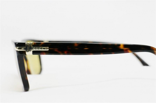 アクセサリー・小物のサングラス