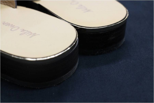 ミラオーウェンのサンダル