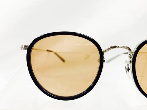 アクセサリー・小物のサングラス