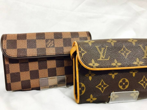 サコッシュのLOUIS VUITTON
