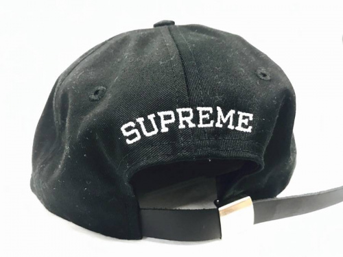 SUPREMEのストリート