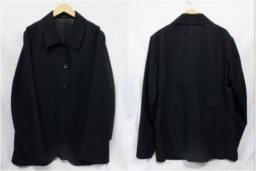 トップスのジャケット