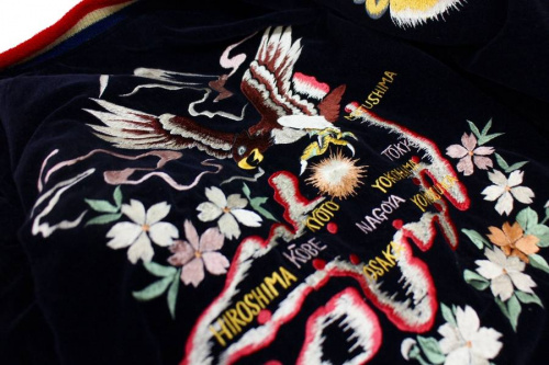 東洋エンタープライズのスカジャン