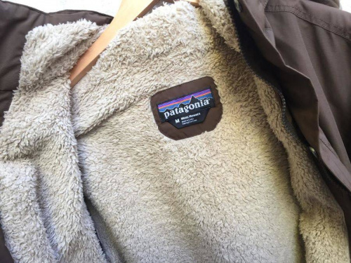 イスマスパーカーの古着