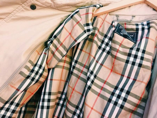 トレンチのセリーヌ