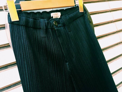 PLEATS PLEASEのプリーツプリーズ