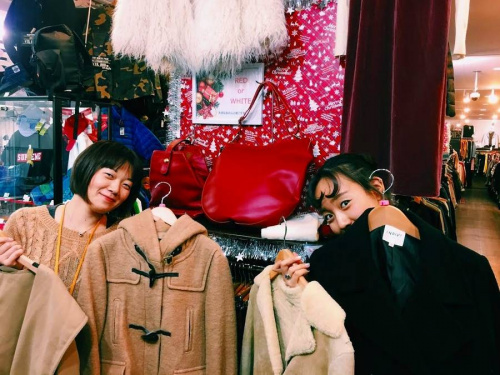 イベントなうの古着