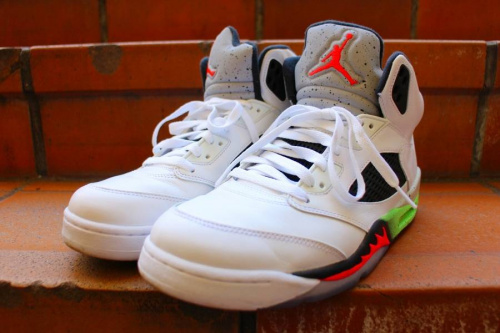 NIKEのAIR  JOURDAN 5