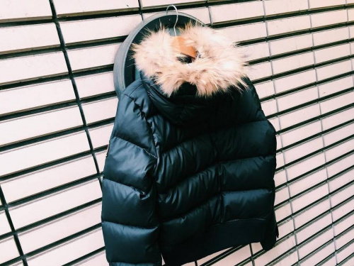 ブラックレーベルのダウンジャケット