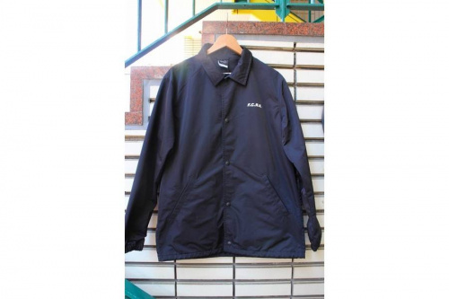 トップスのジャケット