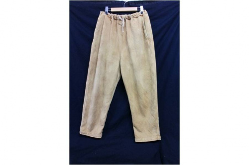 ボトムスのパンツ