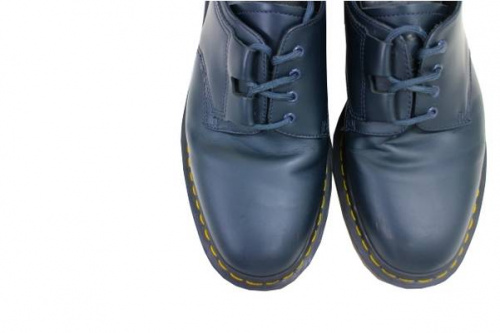 コラボのシューズ・バッグ