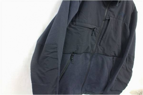 ノースフェイスの京王線