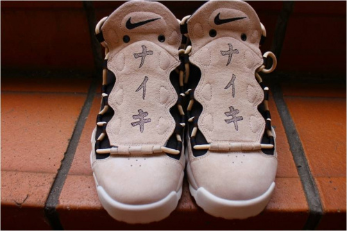 シューズ・バッグのスニーカー