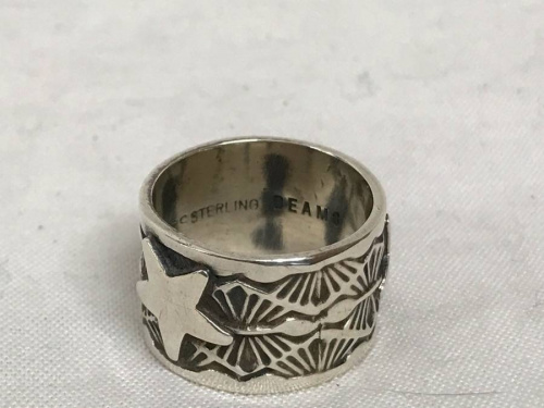 リングのSUNSHINE REEVES