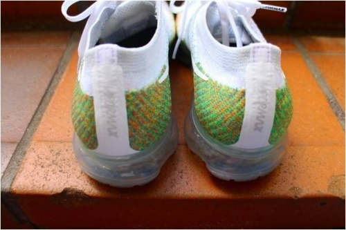 NIKE のAIR VAPORMAX FLYKNIT TOKYO iD