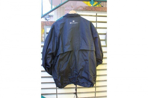 ジャケットのNIKE