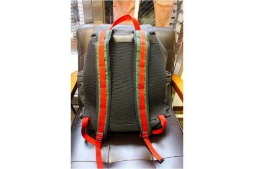 GUCCIの京王線