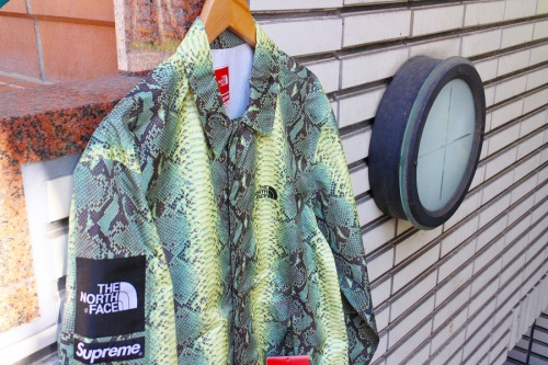 買取案内のSUPREME × THE NORTH FACE