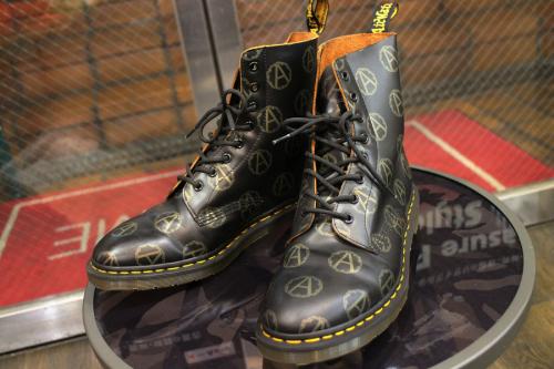 ストリートブランドのSUPREME