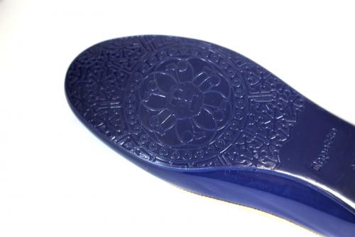 バレエシューズのレザーパンプス