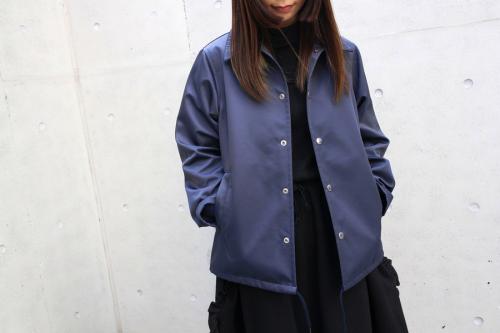 ハイクのナイロンボンディングコーチジャケット