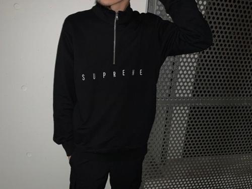 SUPREMEのシュプリーム