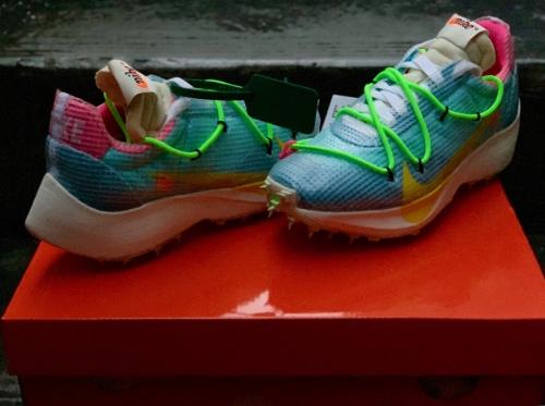 NIKE×Off-Whiteのナイキ×オフホワイト