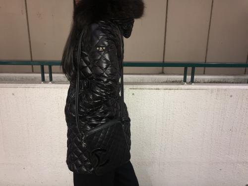 ショルダーポシェットの長財布