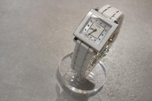 フェンディのリストウオッチ