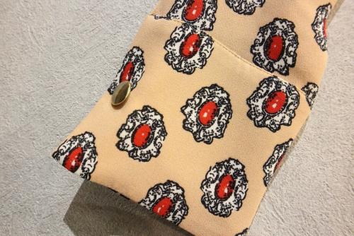 ワンピースのピンク