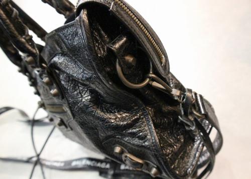 ショルダーバッグのCLASSIC CITY S LOGO STRAP