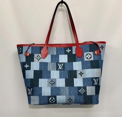LOUIS VUITTON 　のルイ ヴィトン　