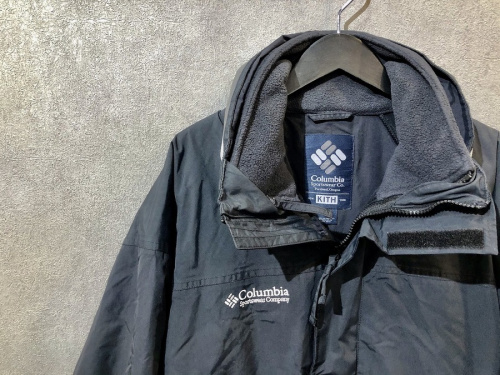 ストリートブランドのColumbia