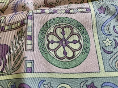 シルクスカーフの買取強化