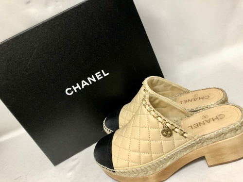 レアアイテムのCHANEL