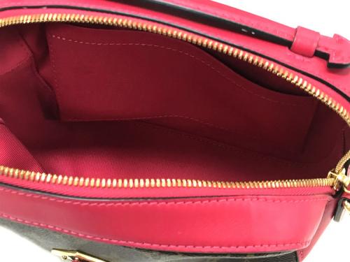 FREESIAのモノグラム