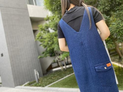 ユニバーサルオーバーオールのサロペット