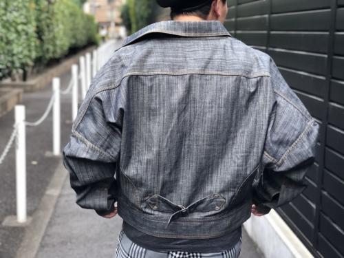 デニムジャケットのデニム