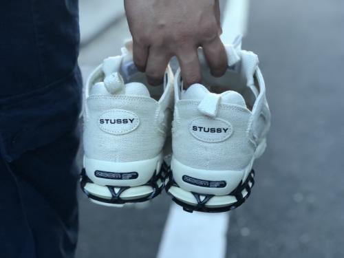 NIKE×STUSSY/ナイキ×ステューシー】より のコラボスニーカーの