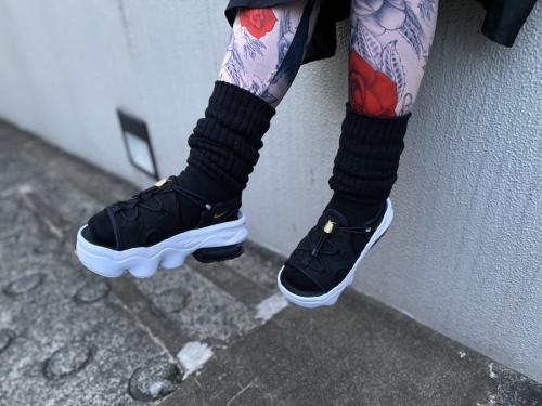 W AIRMAX KOKO SANDALのサンダル